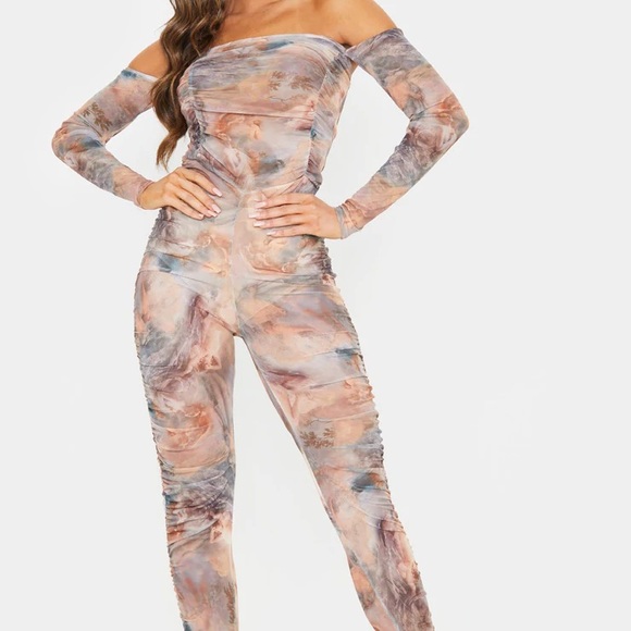 SOLD!! Pretty Little Thing Renaissance jumpsuit - Picture 12 of 12